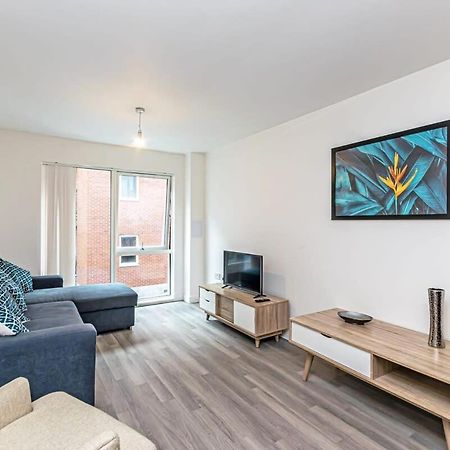 Spacious 2 Bed Apartment In Central Manchester Exterior photo