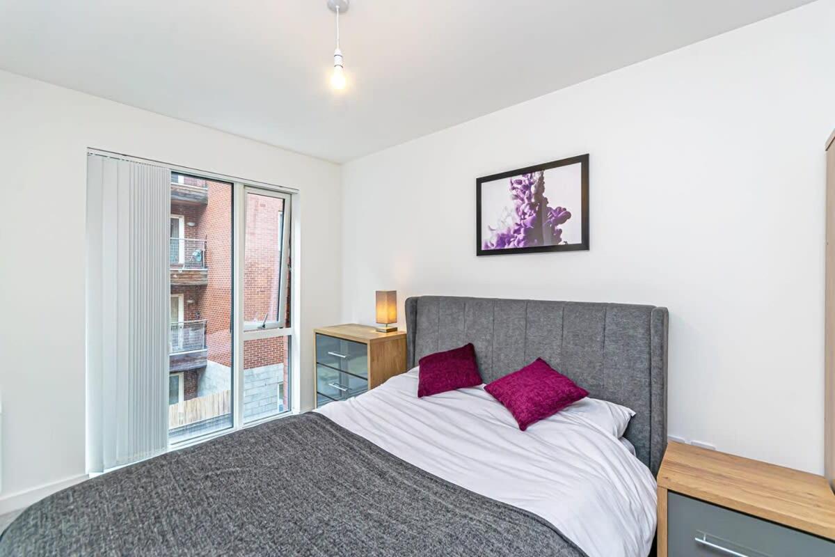 Spacious 2 Bed Apartment In Central Manchester Exterior photo